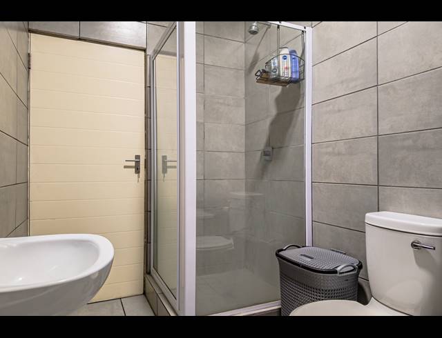 2 BEDROOM APARTMENT FOR SALE IN POMONA